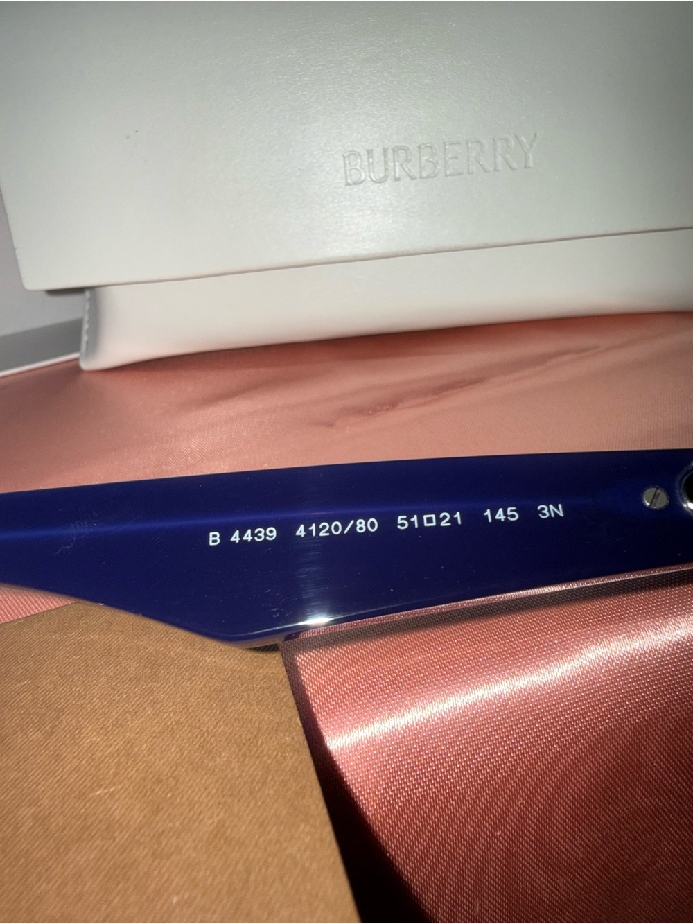 /traded/💯 Burberry B4439 Round Sunglasses - Picture 9 of 11